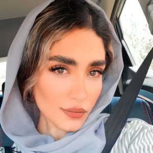 image-مهسا بنکدار