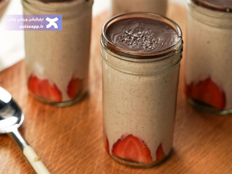 اوتمیل توت فرنگی و شکلات برای لاغری